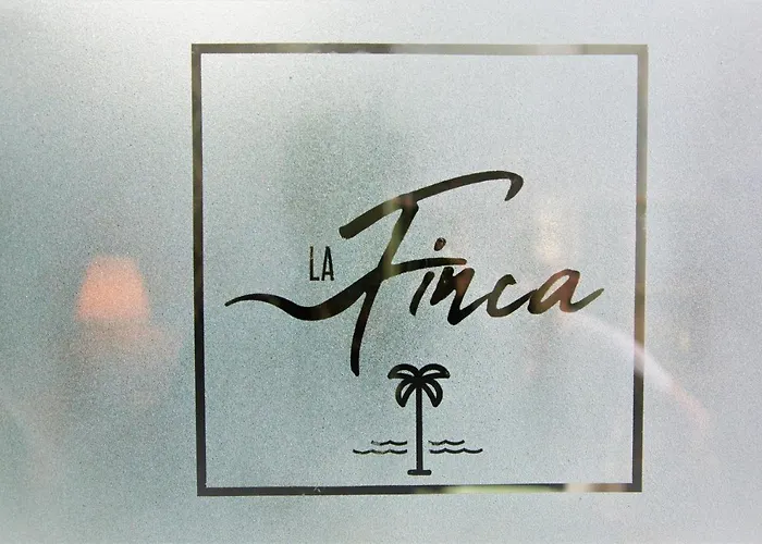 La Finca Luxury Suites Hotel